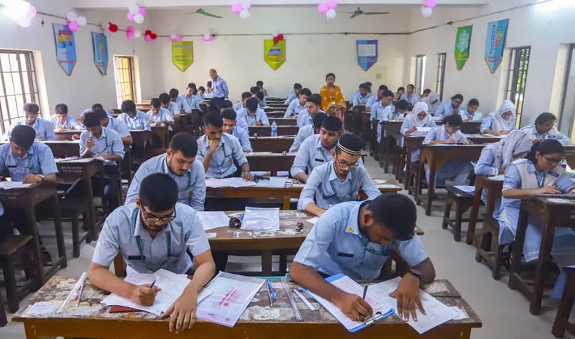 এসএসসি ও সমমানের ফল প্রকাশ ১০ অগাস্ট