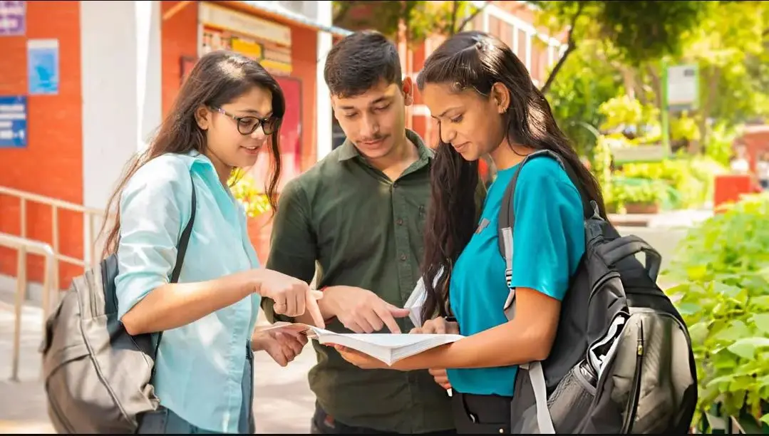 কারিকুলামে যুক্ত হচ্ছে তৃতীয় ভাষা, উচ্চশিক্ষায় ১০ লাখ টাকা পর্যন্ত ঋণসুবিধা