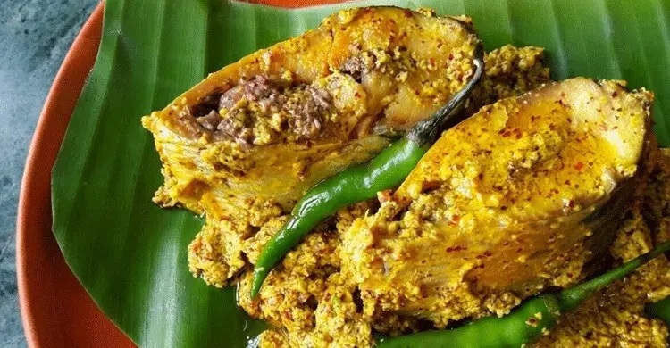 ঘরেই তৈর করে ফেলুন কলাপাতায় ইলিশ ভাপা